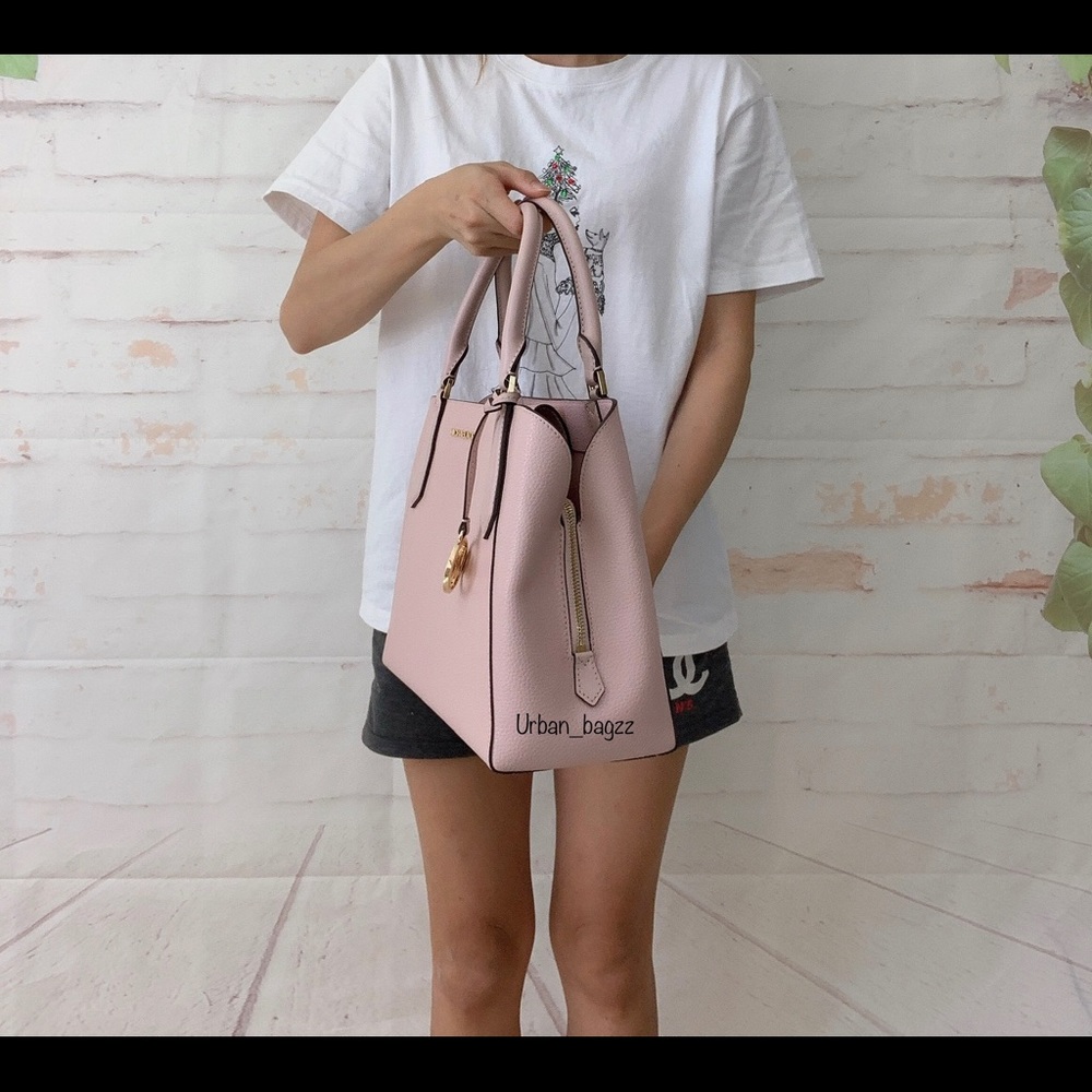 Michael Kors Kimberly Large EW Satchel - Picture 3 of 9